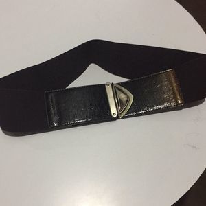 Le chateau stretchy belt